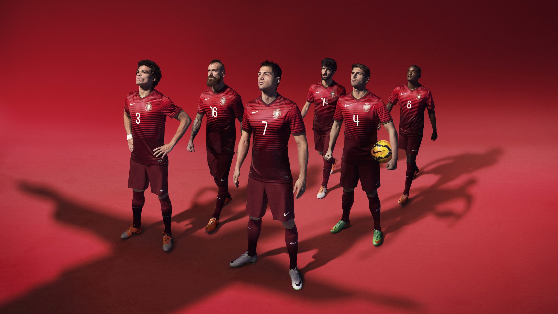 “足球志愿者队伍不断壮大，赛事运行更顺畅”，足球比赛志愿者需要干什么