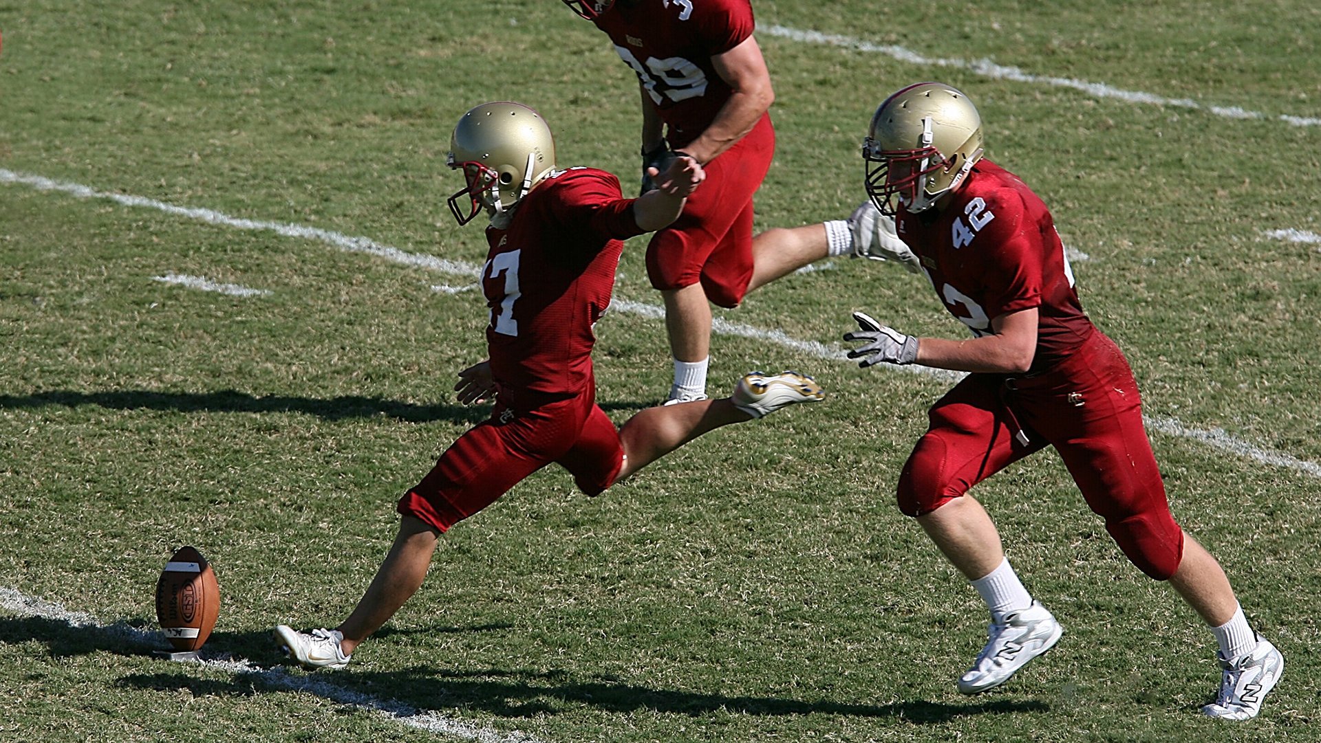 九游体育网页版-英超联赛“新老交替”，年轻球员逐渐崭露头角，英超新人